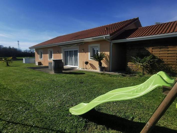 Casa de vacaciones para 8 personas, con jardín además de vistas y piscina - 1