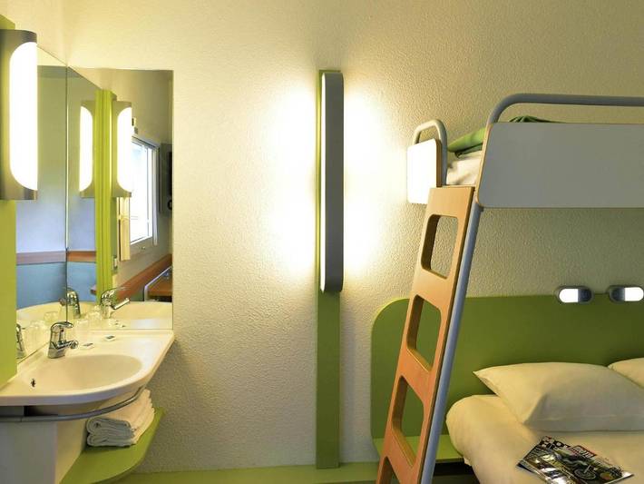 Hôtel pour 3 personnes, avec terrasse à Saran - 4