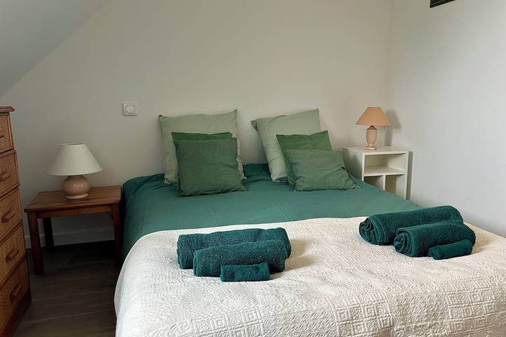 Location de vacances pour 10 personnes, avec terrasse et jardin dans Port Tudy - 3