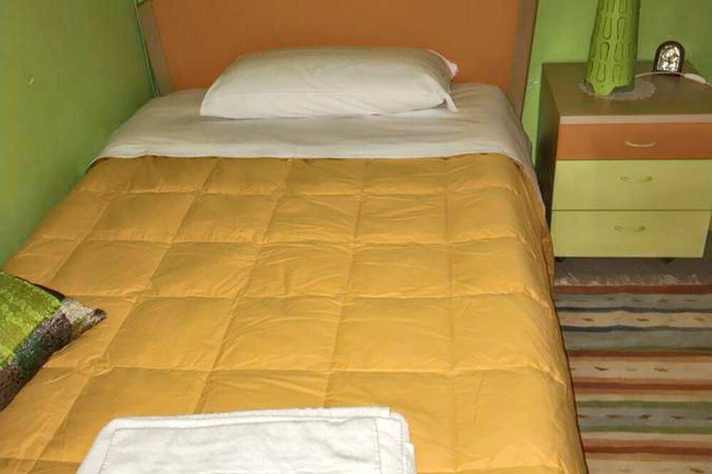 Homerez - Acogedora villa en Ladispoli con piscina privada in Ladispoli, Provincia de Roma