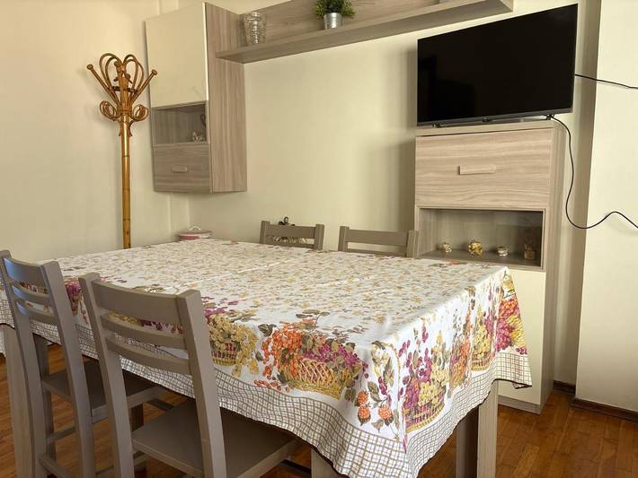 Gîte pour 6 personnes, avec balcon et vue à Ivrea (Italie)