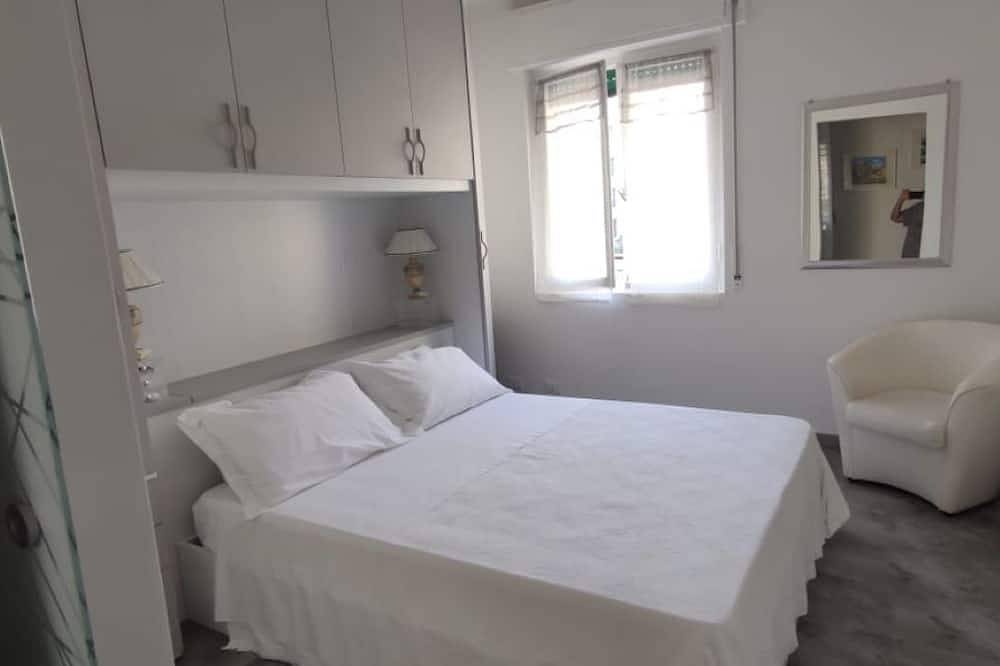 Ganze Wohnung, Sommacon House awaits you for a dream vacation in San Remo, Sanremo Gemeinde