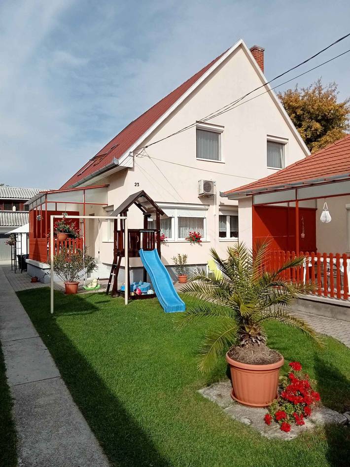 Ganze Ferienwohnung, Ferienwohnung in ruhiger Lage mit Klimaanlage in Siofok, Siófok und Umgebung