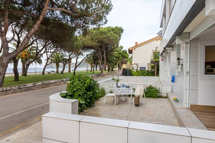 Apartamento para 3 personas, con Jardín en Costa de Cantabria