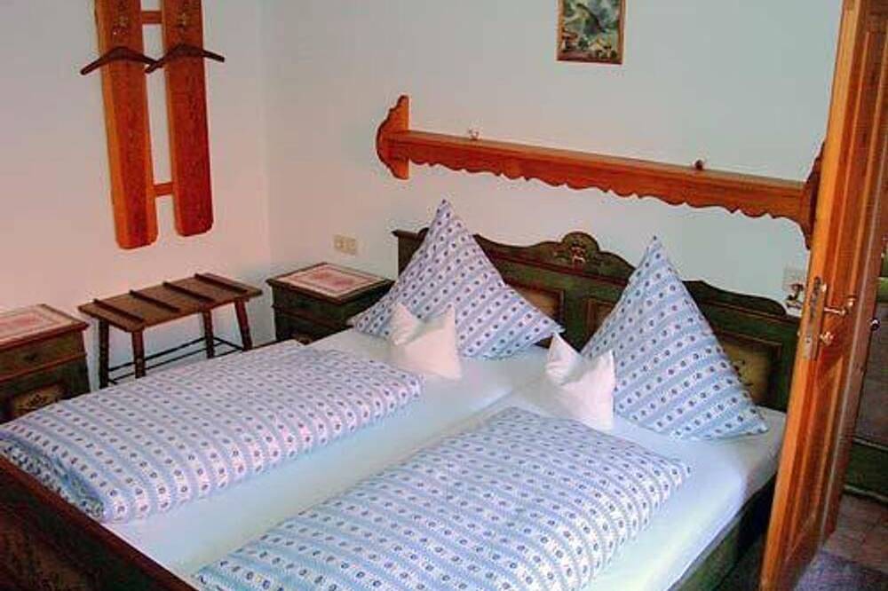 Landhaus Socher - Ferienwohnung Melinda in Bad Kohlgrub, Bavarian Alps