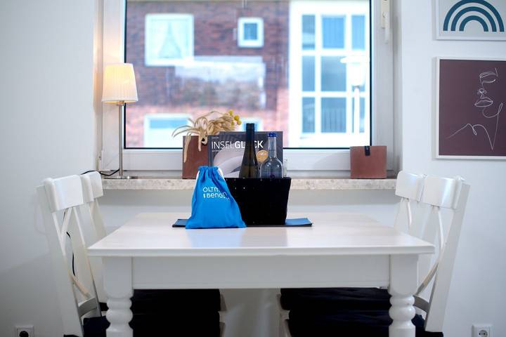 Ganze Wohnung, Moderne 3-Zimmer-Wohnung im skandinavisch-leichten Stil in Hörnum, Sylt