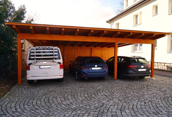 Ganze Ferienwohnung, Villa Buchholz - Fewo mit Wohnraum mit integr. Küche, 2 Schlafz., Bad mit Badewanne und extra Wc, 2. Etage, Dachterrasse, 100 m² in Arnstadt (Thüringen), Arnstadt
