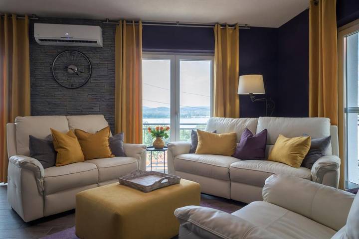 Dom dla 8 osób, z ogród i widok na jezioro oraz widok w Tihany