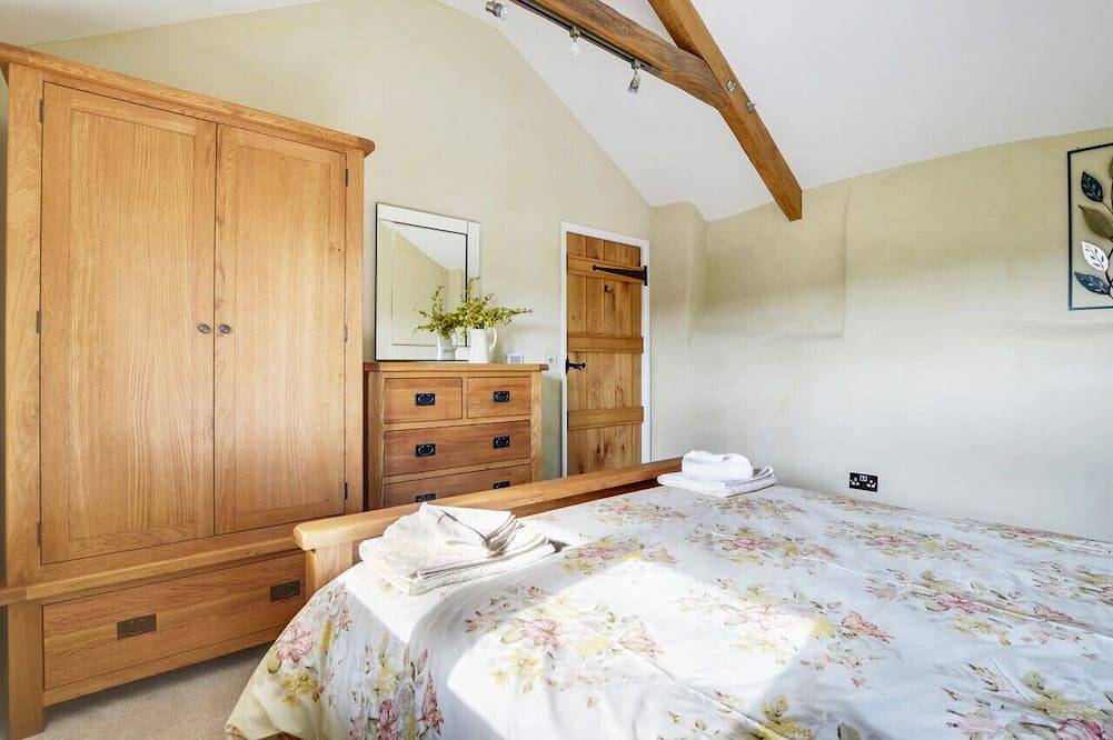 Crows Nest - One Bedroom House, Sleeps 2 in Tiverton, Devon