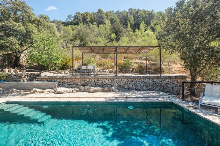 Casa vacacional 'Es Pont - Campanet' con vistas a la montaña, Wi-Fi y aire acondicionado in Campanet, Interior de Mallorca