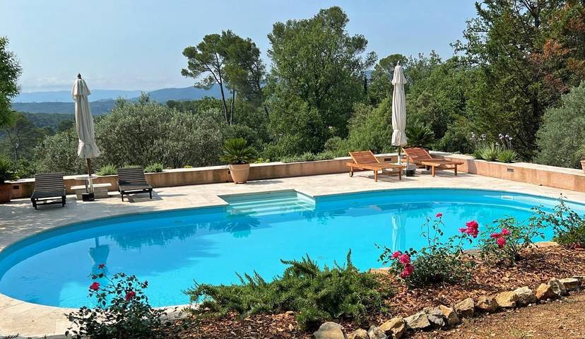 Location de vacances pour 8 personnes, avec jardin et terrasse à Lorgues - 4