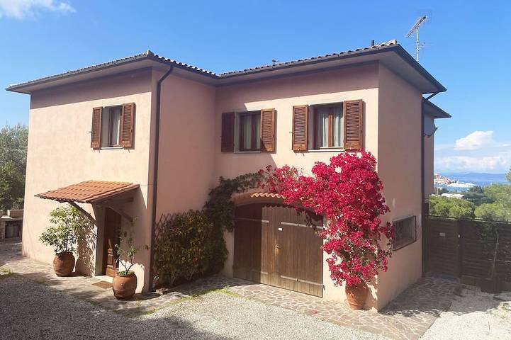 Ferienhaus für 7 Personen, mit Garten