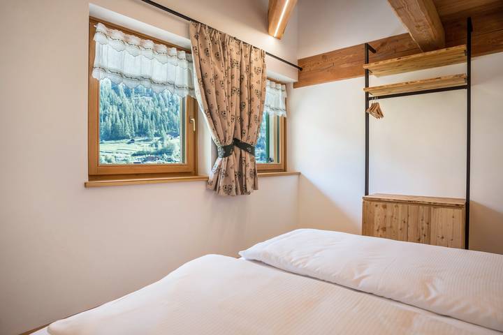 Entire apartment, Apartment 'Whisper of the Stream' with Mountain View, Shared Garden and Wi-Fi in San Bernardo (Rabbi), Rabbi