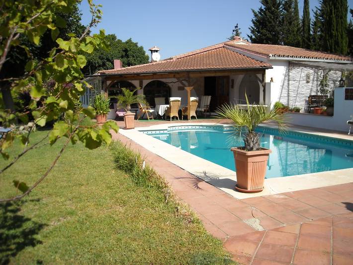 Ferienhaus für 6 Personen, mit Terrasse und Garten sowie Sauna und Ausblick in Manilva