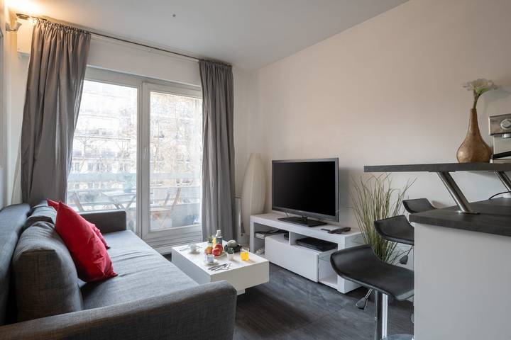 Gîte pour 3 personnes, avec balcon, adapté aux familles à Boulogne-Billancourt - 2
