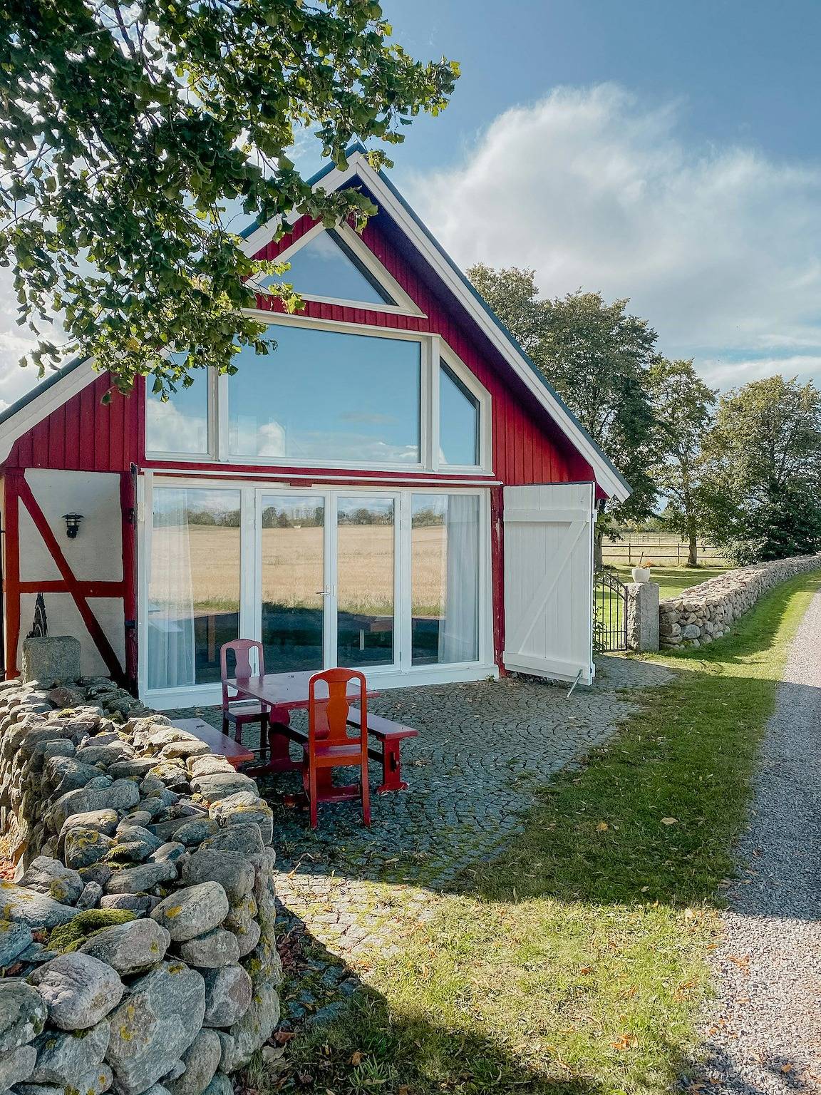 Moderne Wohnung auf historischem Pferdehof in Höganäs, Skane