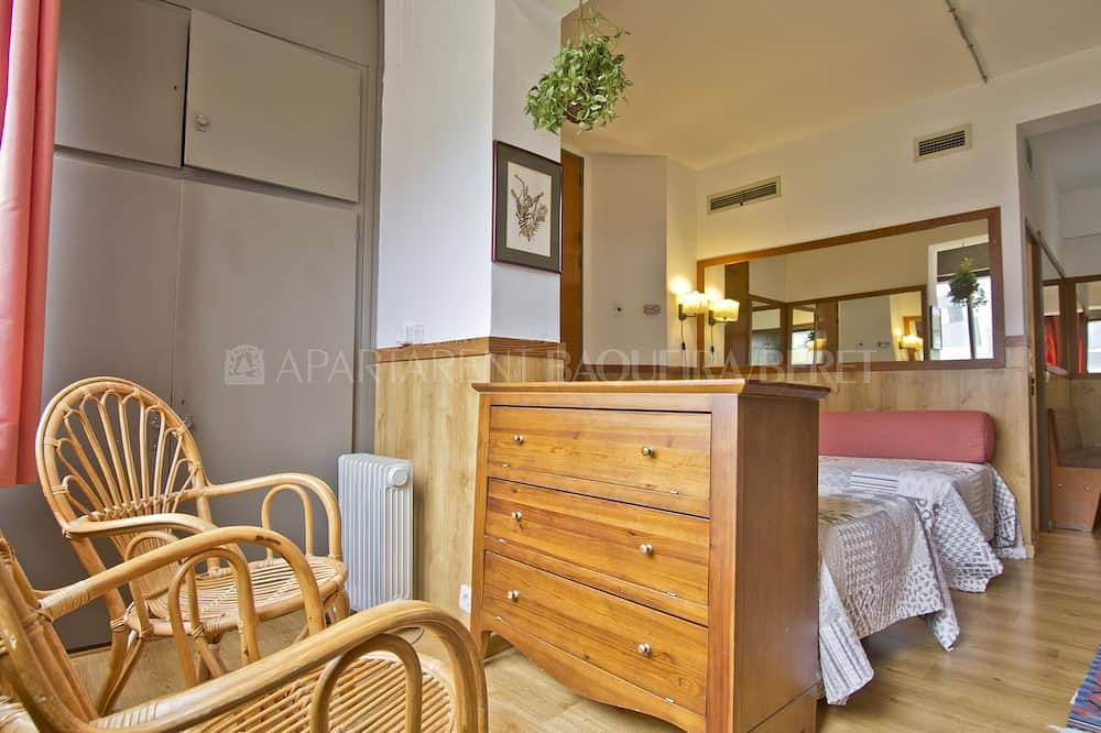 Entire apartment, Bosc - Edificio Mauberme in Baqueira, Naut Aran