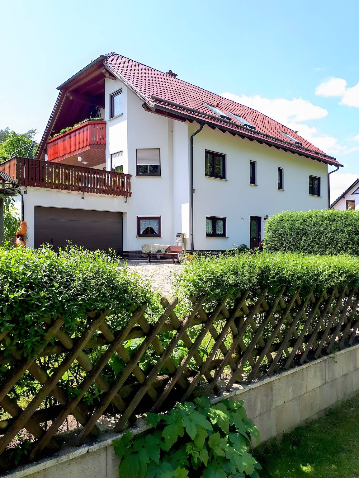 Ganze Wohnung, Apartment 'Auszeit im Grünen' mit Bergblick, Gemeinschaftsgarten und Wlan in Plaue, Thüringer Kernland