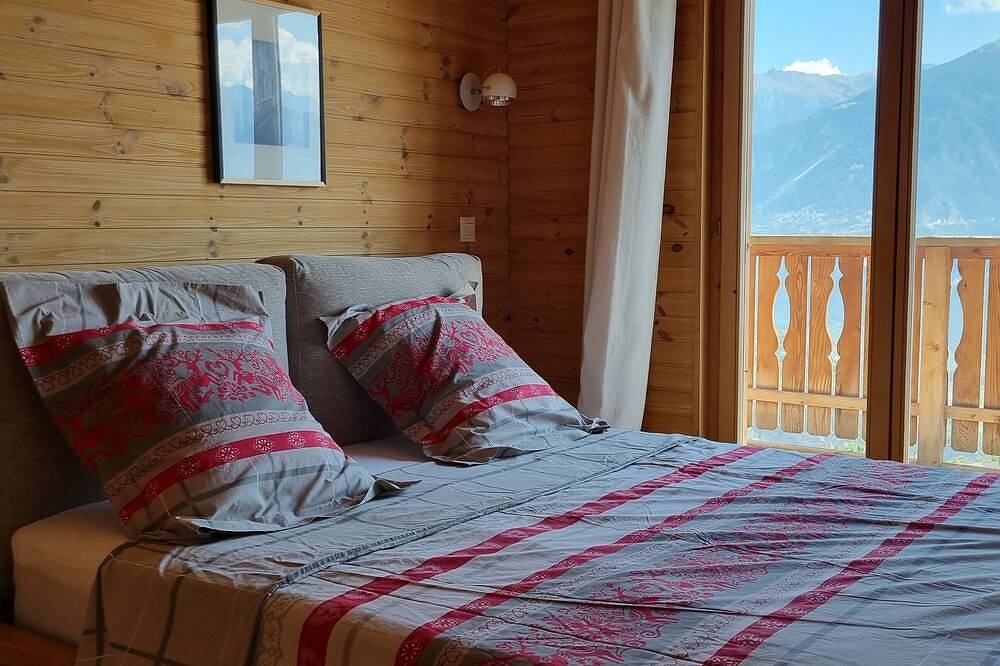 Charming south-facing chalet 15 minutes from the ski slopes! Spectacular view of the Alps in Ayent, Sion - Sierre & Umgebung