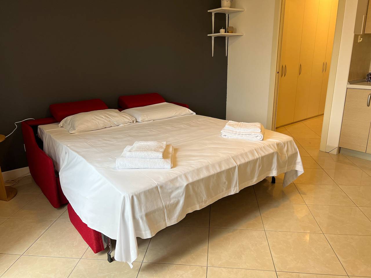 Ganze Wohnung, Apartment 'Nice Stay' mit gemeinsamem Garten, Wlan und Klimaanlage in Zoppola, Pordenone Provinz