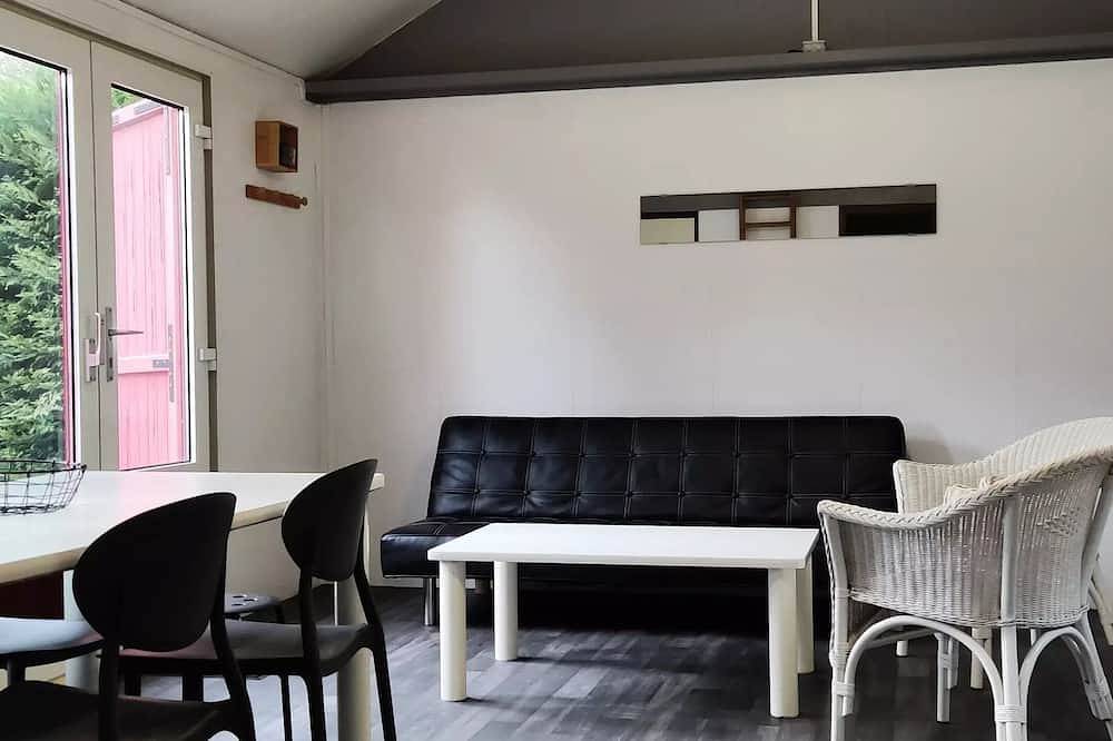 Chalet 4 Pièces 6 Personnes in Champagnac-le-Vieux, Parc Naturel Régional Livradois-Forez