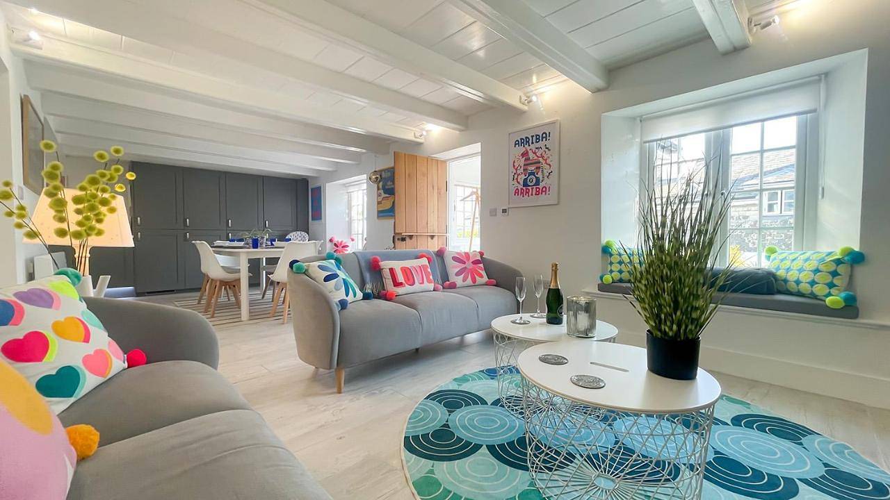 Luxury holiday cottage by the harbour in St Mawes in St Mawes, Cornwall
