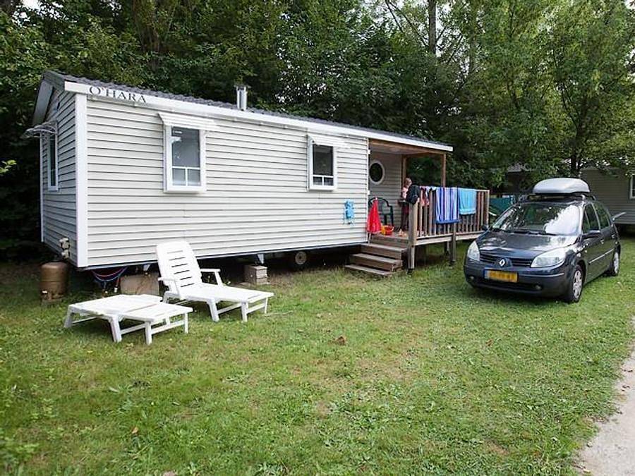 Camping Brantôme Peyrelevade - Mobilheim 4 personen - Le Châtaignier 29m² (2 Zimmer) + integrierte Terrasse + Tv, free Wifi*. in Brantôme en Périgord, Périgord Vert