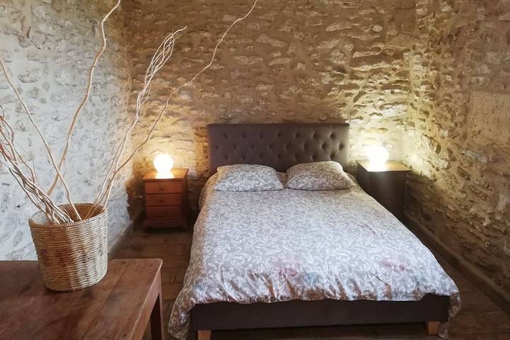 Location de vacances pour 5 personnes, avec jardin et terrasse à Cournonsec - 3