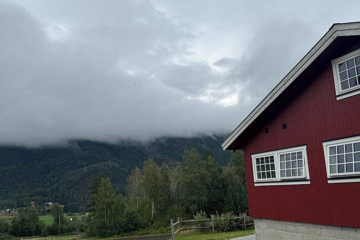 Ganze Wohnung, Cozy apartment on a farm in Nesbyen