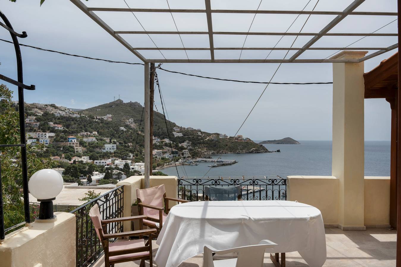 Ganzes Studio, Melinas Sonnenuntergang – Schönes Apartment mit 2 Zimmern, 2 Bädern und Meerblick in Mirties, Kalymnos