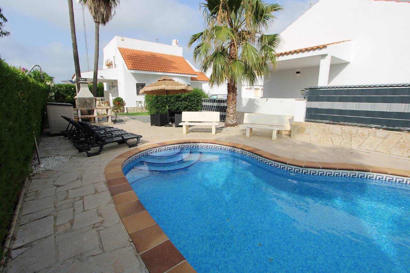 Casa Esperanza 1, Ideal fuer Ihren Urlaub am Meer, Witi gratis, Klimaanlage optional, Privatpool, Hunde erlaubt, Hundestrand in Riumar, Delta de l'Ebre
