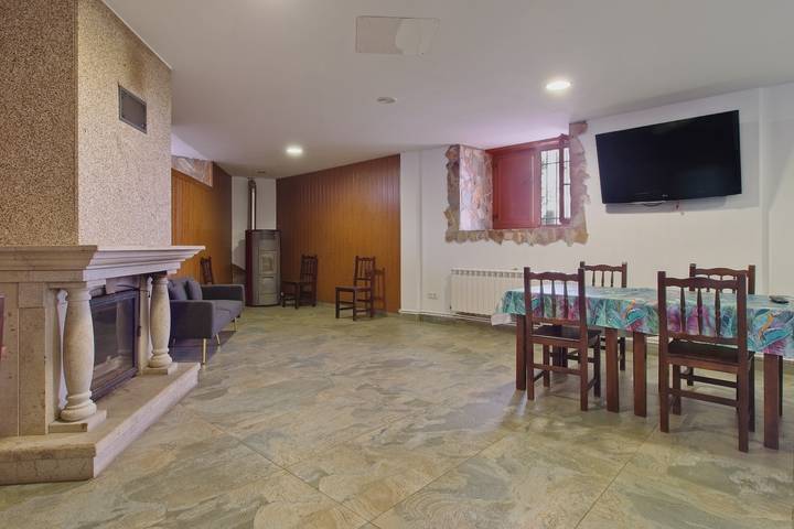 Casa rural con piscina para 8 personas, con Jardín en Provincia de Lugo - 4