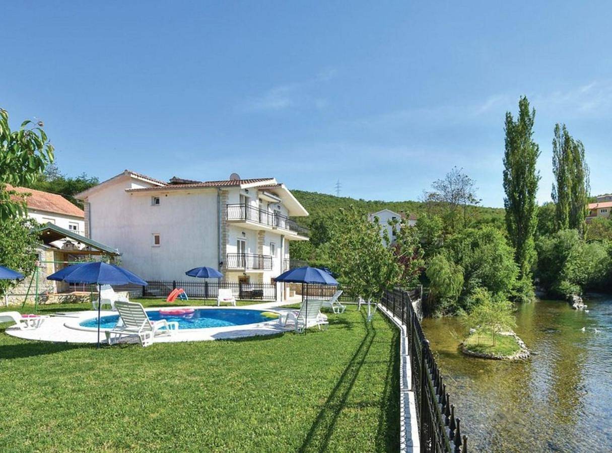 Villa in Grab (Dalmatien), Dalmatinisches Zagora