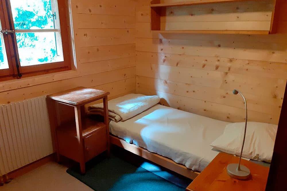 Appartamento intero, Champéry (Ch) winter/summer, confort apart. 4-5p. in wooden chalet, superb view! in Champéry, Portes du Soleil