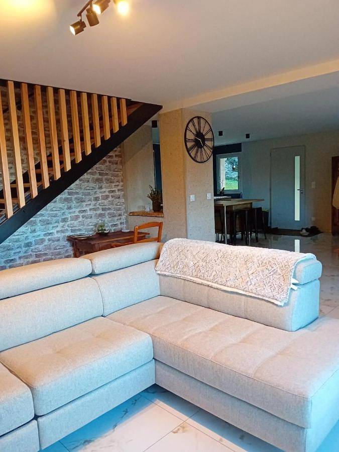 Location de vacances pour 8 personnes, avec jardin et vue à Doizieux - 4