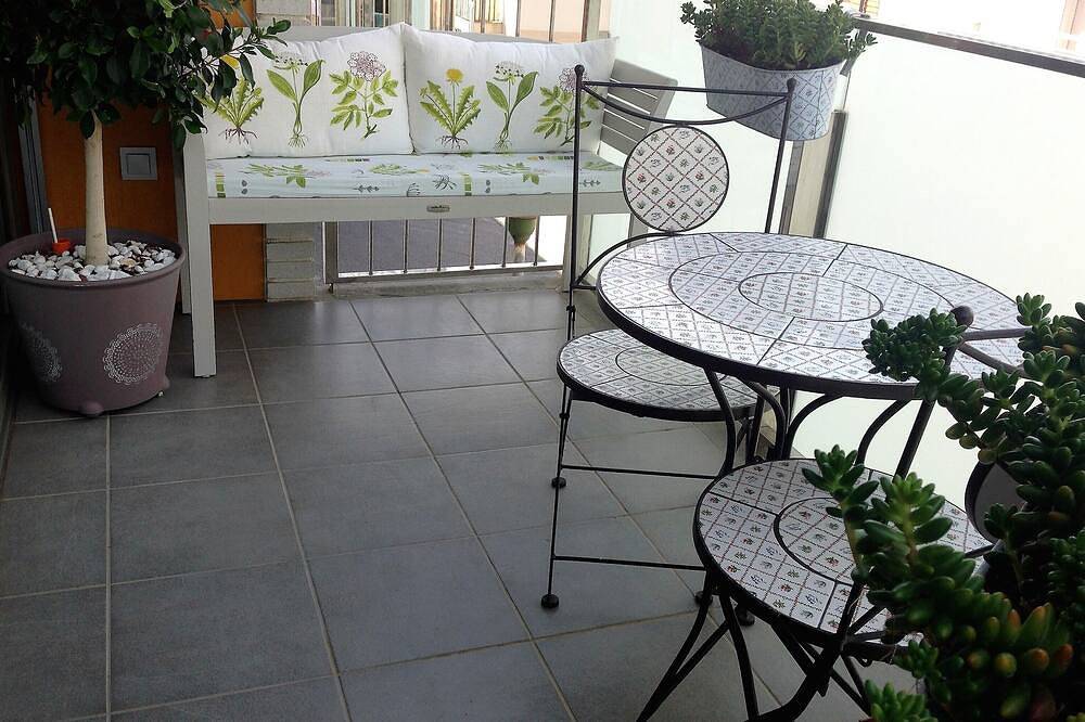 Apartamento entero, Apartamento Balmins, Completamente Equipado A 50 Mts De La Playa De St.Sebastia in Sitges, Garraf
