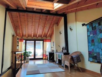 Gîte pour 6 personnes, avec vue sur le lac ainsi que vue et terrasse, animaux acceptés à Limpias