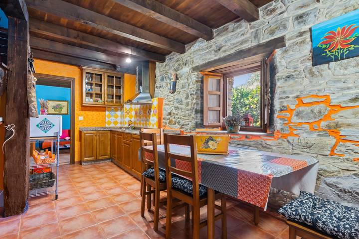 Casa rural 'Teixo' con vistas a la montaña, terraza privada y Wi-Fi in Fonsagrada, Provincia de Lugo