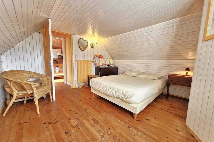 Location de vacances pour 9 personnes, avec jardin dans Abbaye de la Pointe Saint-Mathieu - 3