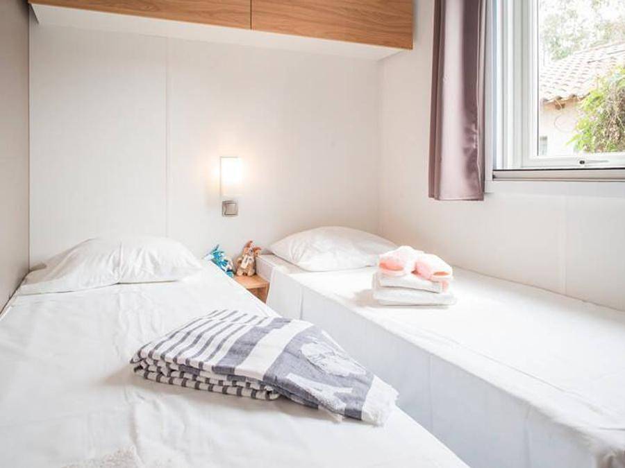 Camping Arinella Bianca - Casa mobile 8 persone - Mobil-home | Ultimate | 3 Camere da letto | 6/8 Pers. | Terrazza rialzata | 2 bagni | Aria condizionata. in Marina d'Oru, Ghisonaccia