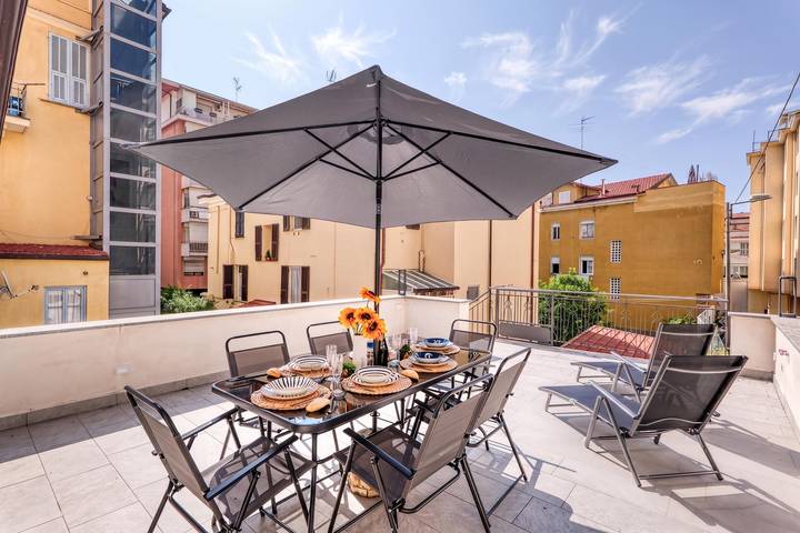 Vakantieappartement voor 6 personen, met Terras en Kinderzwembad in San Remo