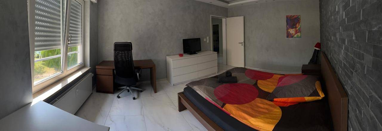 Ferienwohnung für 2 Personen, mit Balkon und Ausblick in Weil am Rhein - 3