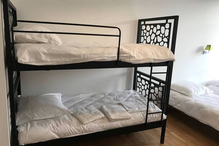 Apartamento entero, Apartamento-Estándar-Baño privado con ducha-1 Ch-40M2 in Villeurbanne, Lyon region