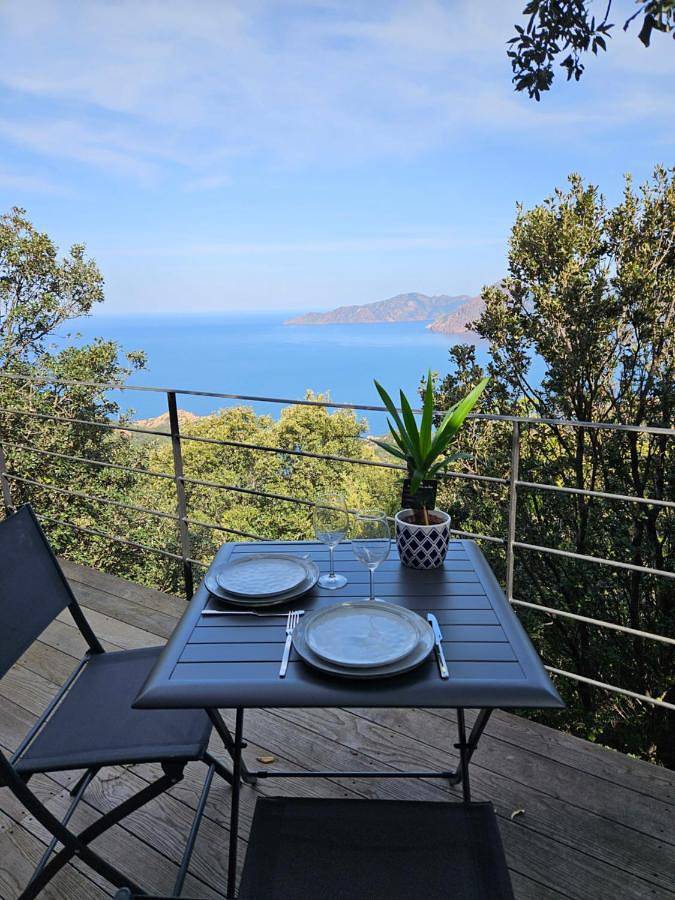 Appartement entier, One-Bedroom Apartment in Piana, Région d'Ajaccio