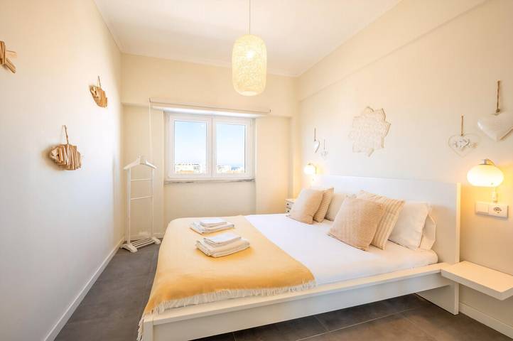 Ganze Wohnung, Ferienwohnung für 4 Personen mit Balkon in Halbinsel von Setúbal
