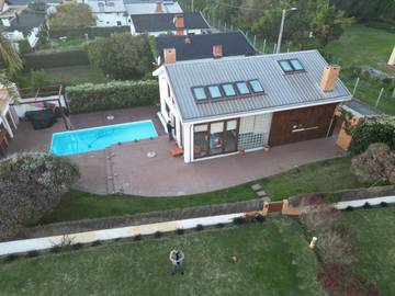 Cottage pour 6 personnes, avec jardin et piscine ainsi que vue et vue sur le lac, animaux acceptés à Torreira