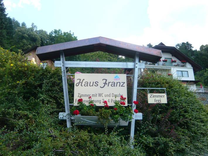 Pension für 2 Personen, mit Ausblick und Terrasse sowie Seeblick, mit Haustier in Kärnten - 3