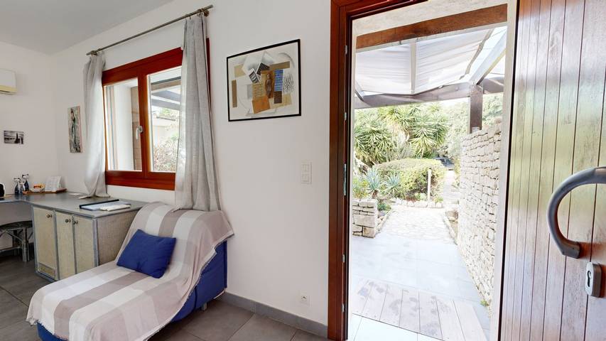 Location de vacances pour 2 personnes, avec piscine et jardin à Bonifacio - 3