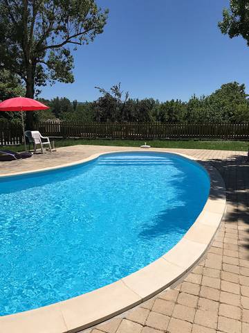 Chambre d’hôte pour 2 personnes, avec jardin et piscine à Lempaut
