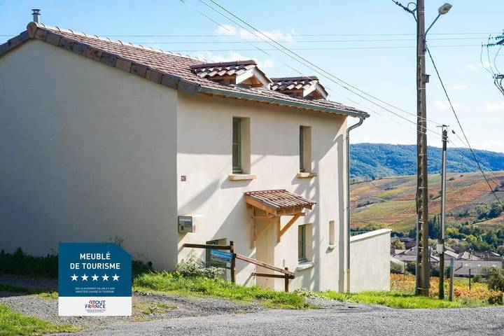 Location de vacances pour 6 personnes, avec jardin et vue, animaux acceptés à Pruzilly